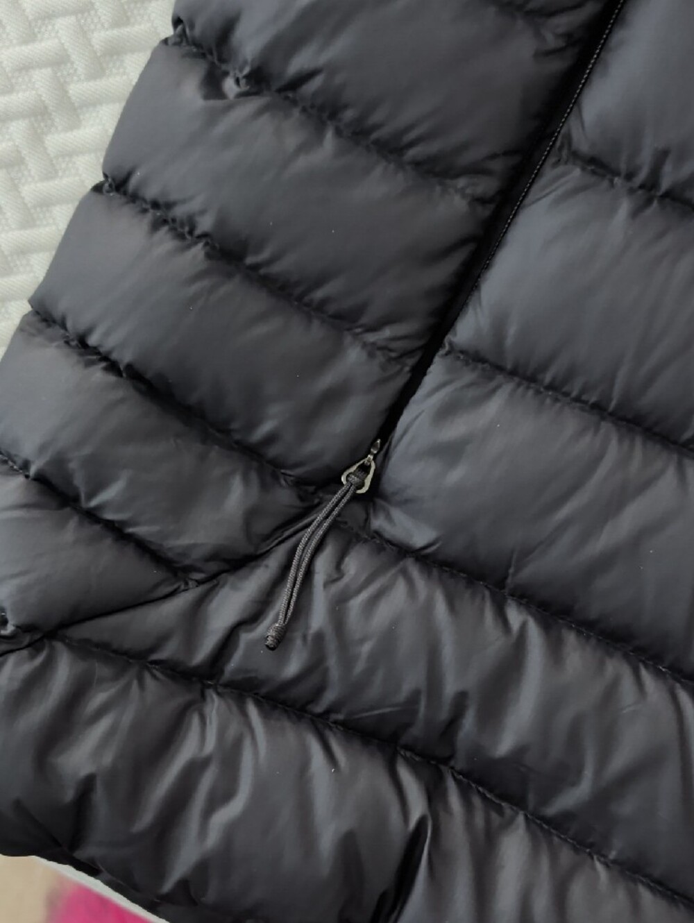 Patagonia Black Hooded Down Puffer Jacket - Picture 4 of 4